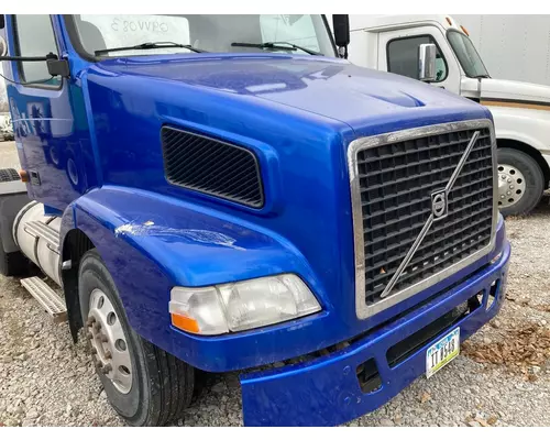 Volvo VNM Hood