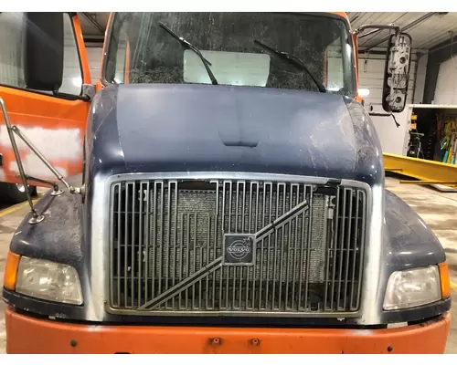 Volvo VNM Hood