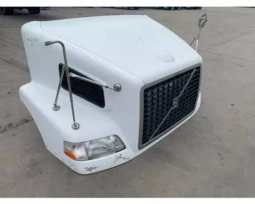 Volvo VNM Hood