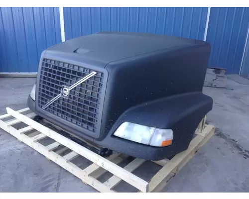 Volvo VNM Hood