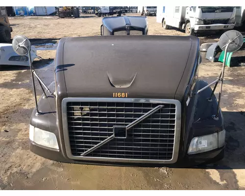 Volvo VNM Hood