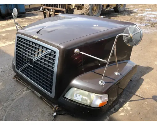 Volvo VNM Hood
