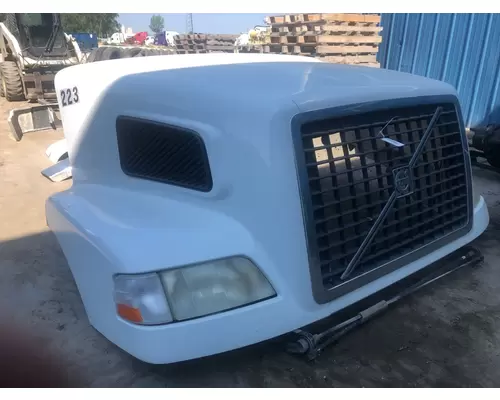 Volvo VNM Hood