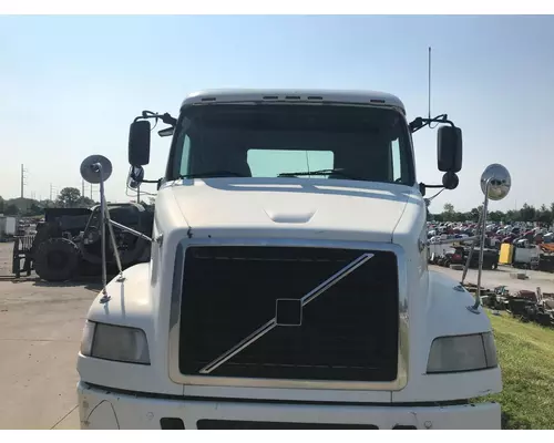 Volvo VNM Hood