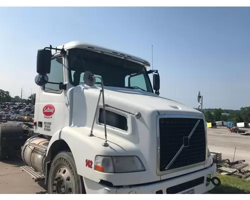 Volvo VNM Hood