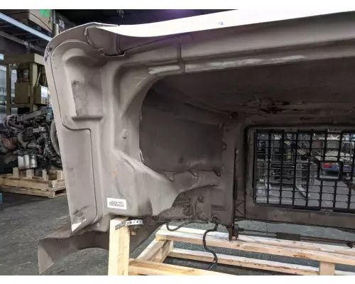 Volvo VNM Hood