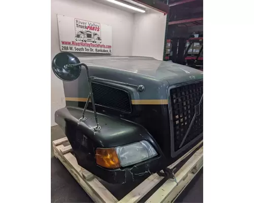 Volvo VNM Hood