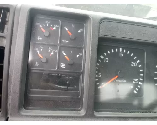 Volvo VNM Instrument Cluster