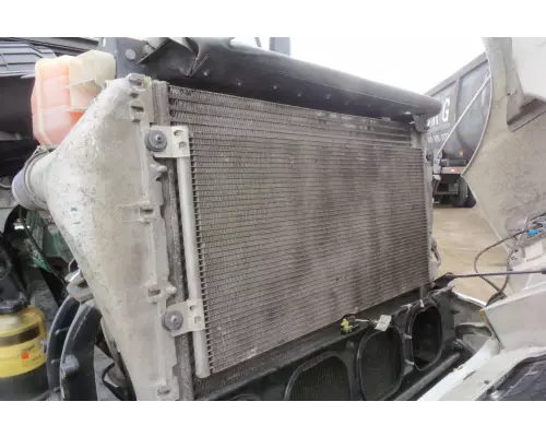 Volvo VNM Intercooler