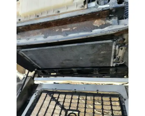 Volvo VNM Radiator