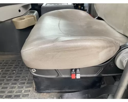Volvo VNM Seat (non-Suspension)