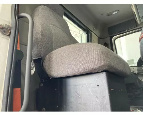 Volvo VNM Seat (non-Suspension)