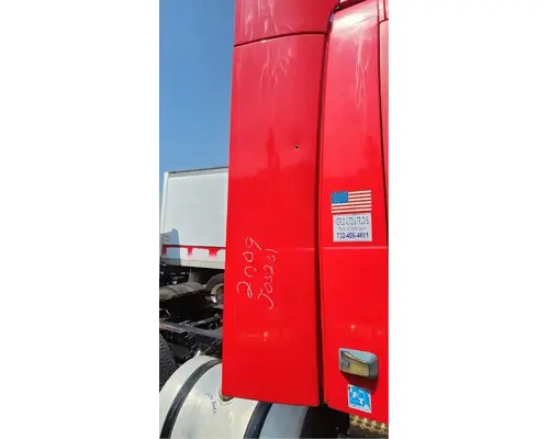 Volvo VNM Side Fairing