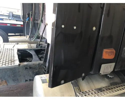 Volvo VNM Sleeper Fairing