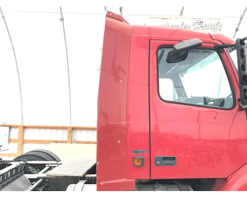 Volvo VNM Sleeper Fairing