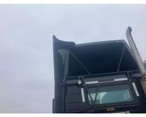 Volvo VNM Sleeper Fairing