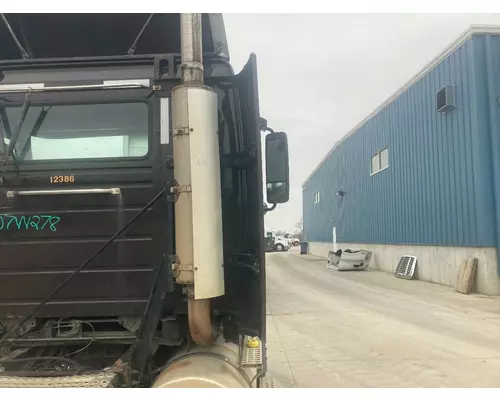 Volvo VNM Sleeper Fairing