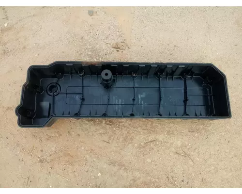 Volvo VNM Valve Cover