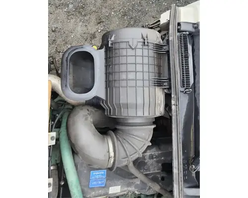 Volvo VNR64T Air Cleaner