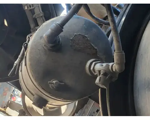 Volvo VNR64T Air Tank