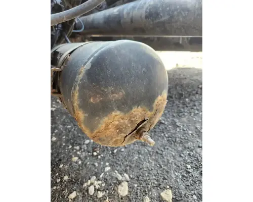 Volvo VNR64T Air Tank