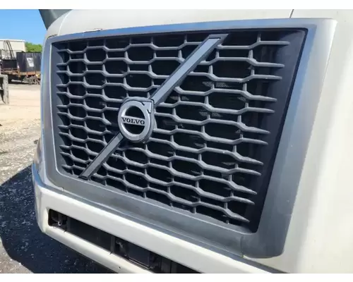 Volvo VNR64T Grille
