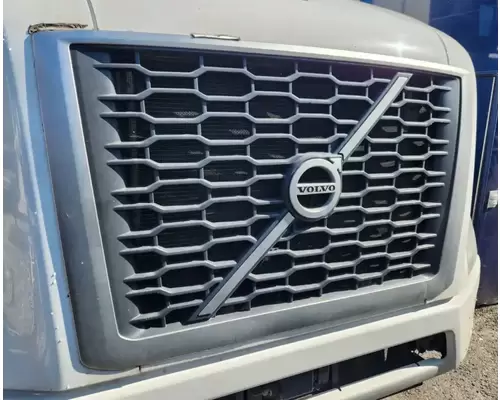 Volvo VNR64T Grille