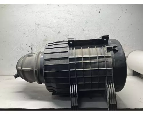 Volvo VNR Air Cleaner