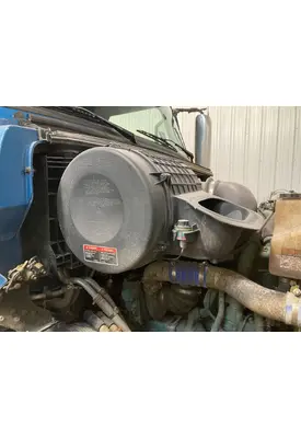 Volvo VNR Air Cleaner