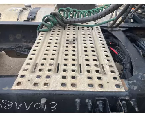 Volvo VNR Deckplate