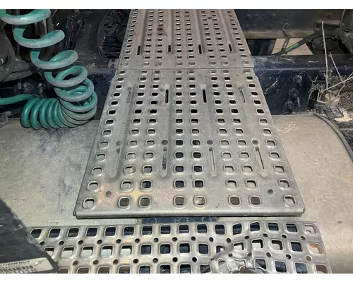 Volvo VNR Deckplate