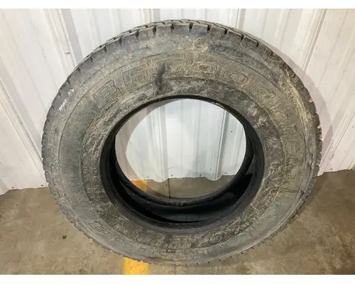 Volvo VNR Tires