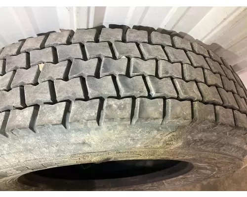 Volvo VNR Tires