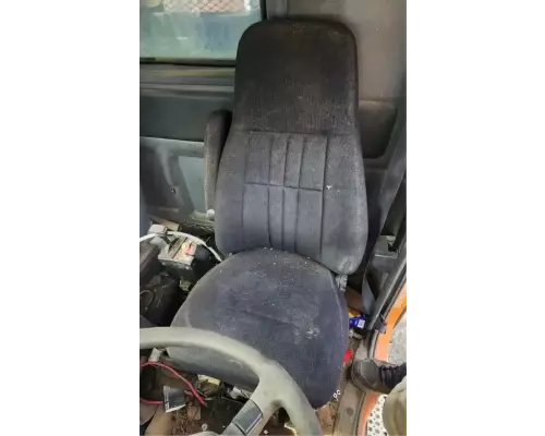 Volvo VN Seat, Front
