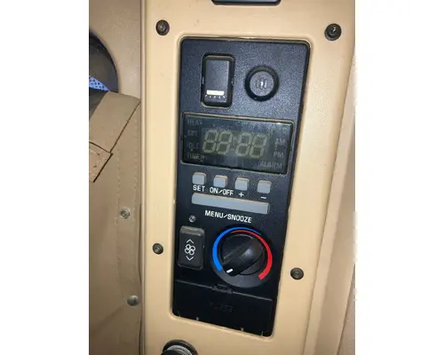 Volvo VT Sleeper Controls