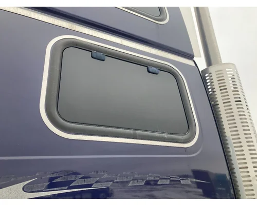 Volvo VT Sleeper Window