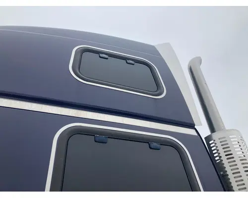 Volvo VT Sleeper Window