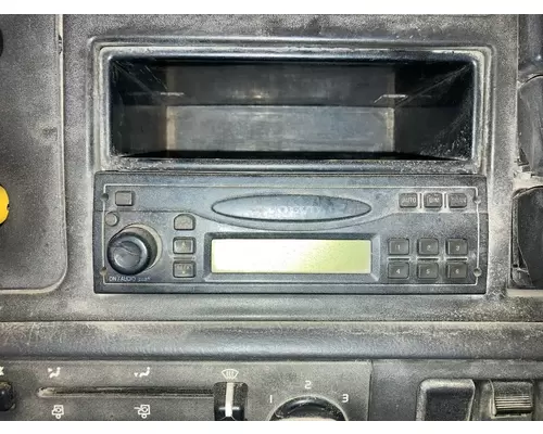 Radio Volvo VHD Vander Haags Inc WM