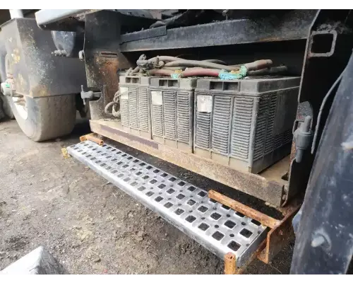 Battery Box Volvo VHD Complete Recycling