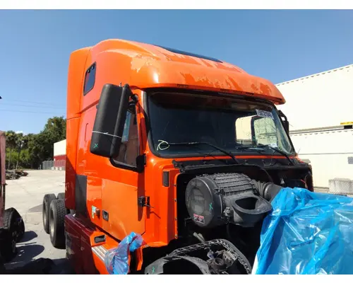 Cab VOLVO VHD LKQ Heavy Truck - Tampa