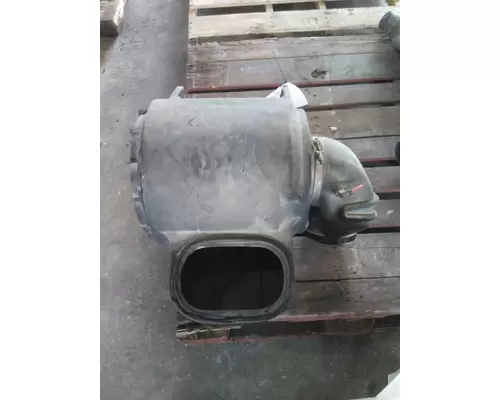 Air Cleaner VOLVO VN LKQ Thompson Motors - Wykoff