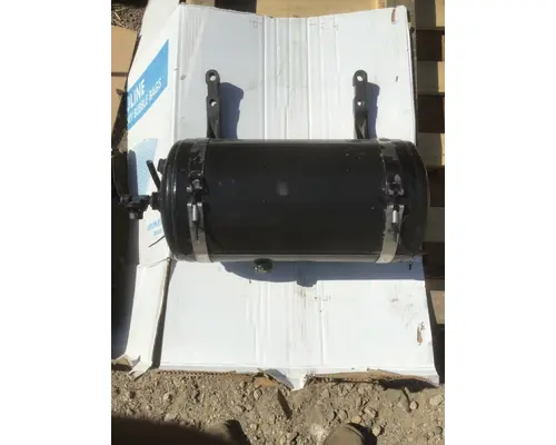 Air Tank VOLVO VN K &amp; R Truck Sales, Inc.