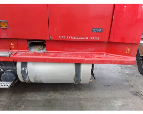 Side Fairing VOLVO VN LKQ Thompson Motors - Wykoff