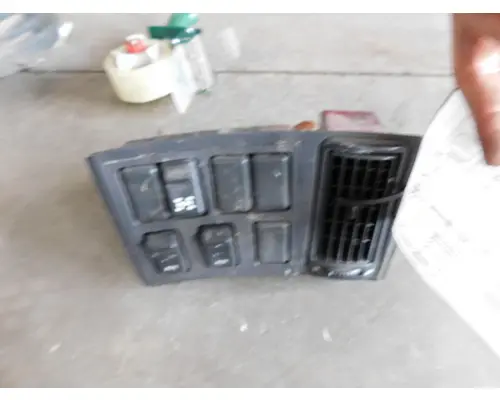 Dash / Console Switch VOLVO VN K &amp; R Truck Sales, Inc.