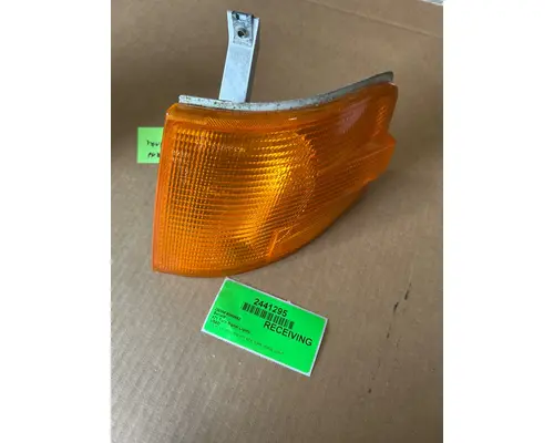 Front Lamp (Turn Signal) VOLVO VN K &amp; R Truck Sales, Inc.