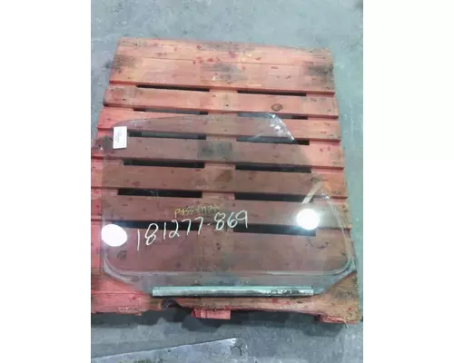 Door Glass, Front VOLVO VN LKQ Thompson Motors - Wykoff