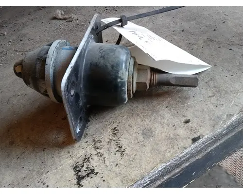 Latches And Locks VOLVO VN K &amp; R Truck Sales, Inc.