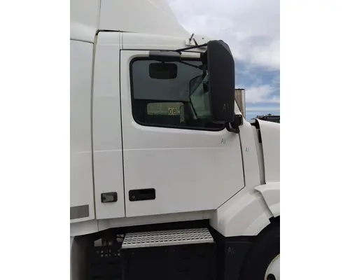 Door Assembly, Front VOLVO VNL 1999-2025 LKQ Thompson Motors - Wykoff