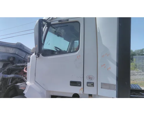 Door Assembly, Front VOLVO VNL 1999-2025 LKQ Heavy Truck - Goodys