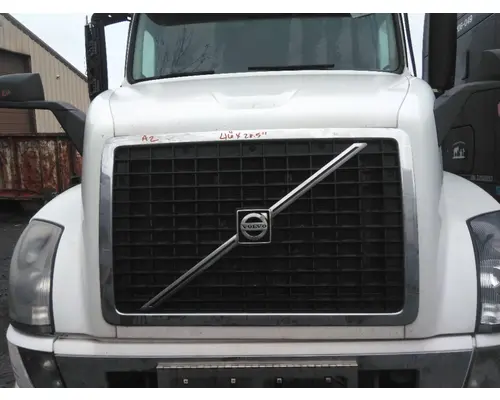 Grille VOLVO VNL 2003-2018 LKQ Wholesale Truck Parts